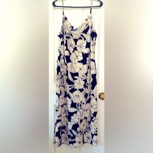 NWOT BAR III Women's Black and Cream Floral Cowl-Neck Midi Slip Dress. Size: XL.